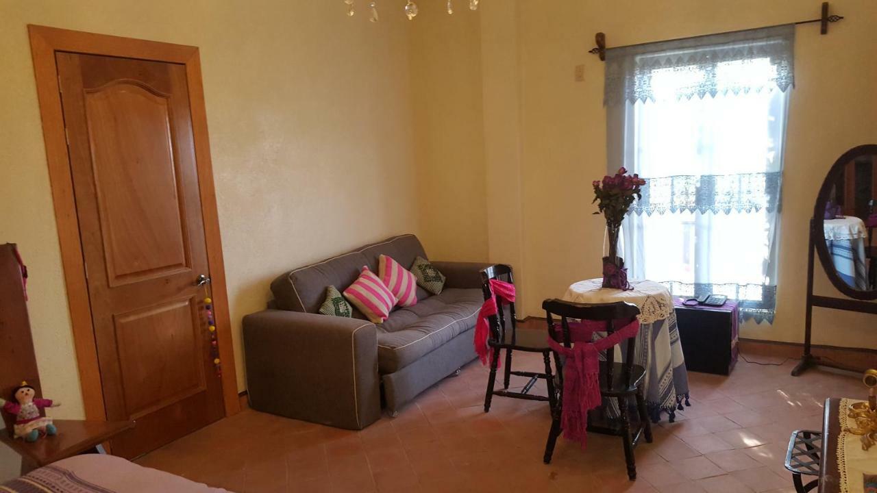 La Casona Azul Bed N Breakfast Santa Rosa de Jauregui Екстер'єр фото