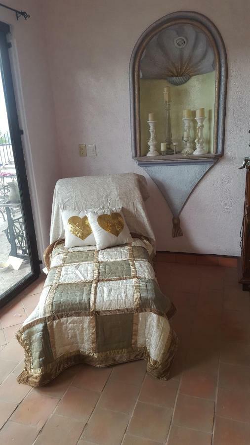 La Casona Azul Bed N Breakfast Santa Rosa de Jauregui Екстер'єр фото