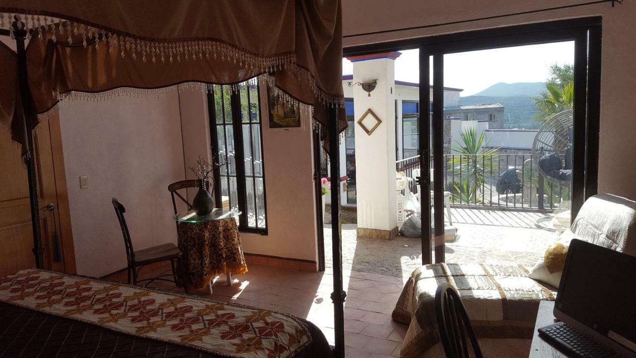 La Casona Azul Bed N Breakfast Santa Rosa de Jauregui Екстер'єр фото