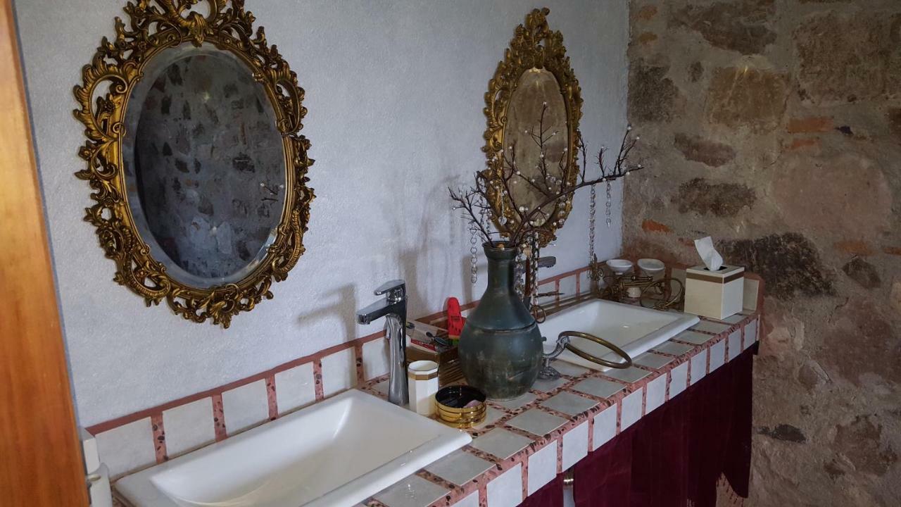 La Casona Azul Bed N Breakfast Santa Rosa de Jauregui Екстер'єр фото